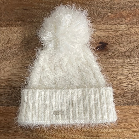 Calvin Klein Accessories - Calvin Klein Bennie